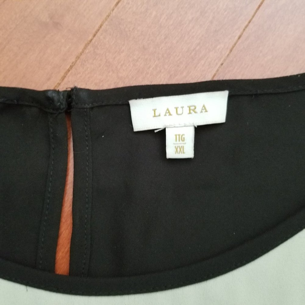 Blouse - Picture 2 of 2